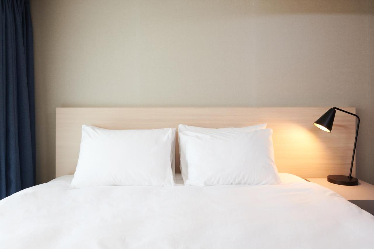 Good Morning And Hotel *